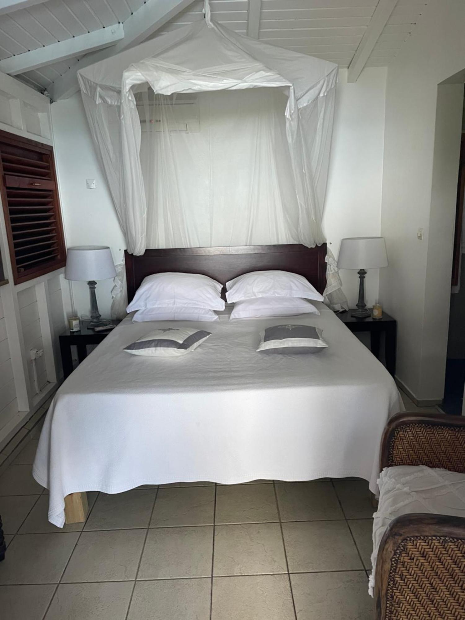 Villa Pelican Lodge เดเอ ภายนอก รูปภาพ